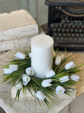 Load image into Gallery viewer, Tulip Candle Ring