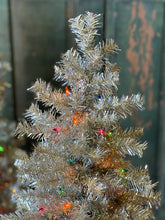 Load image into Gallery viewer, Tinsel Tree